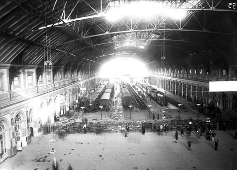 Roma Termini: where the trains, the airport bus, the Cotral connections and half the coach meeting points converge